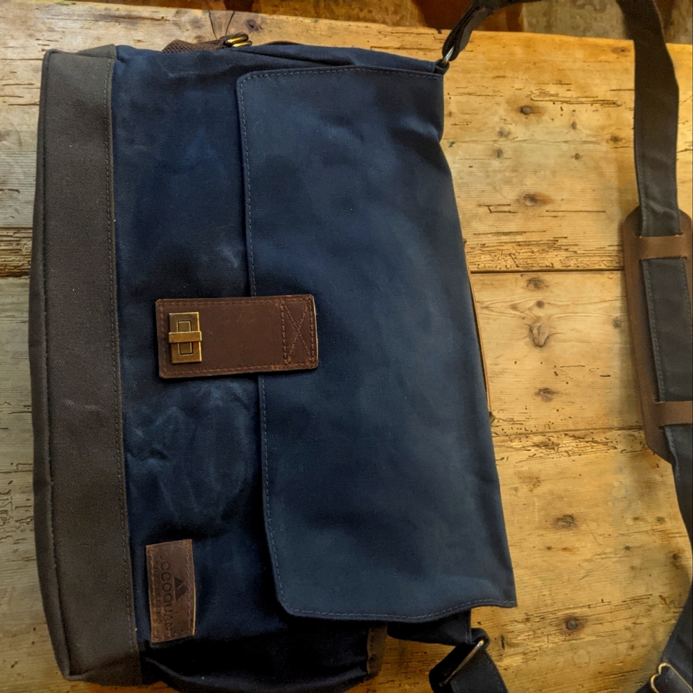 Occoquan Outfitters Messenger Bag